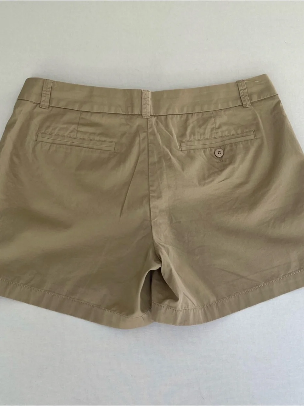 J.Crew Woman’s Broken-In Chino Khaki  Beige Shorts 100% Cotton Size 12 Gorpcore